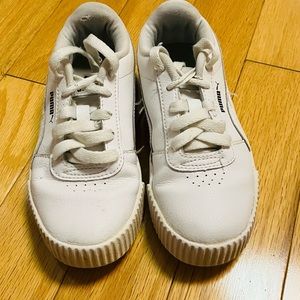 Puma sneakers Size 2C Little kids.